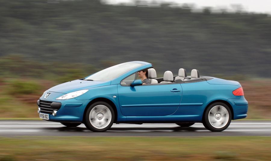  Peugeot 307 CC 2005 года  (фото 16 из 31)